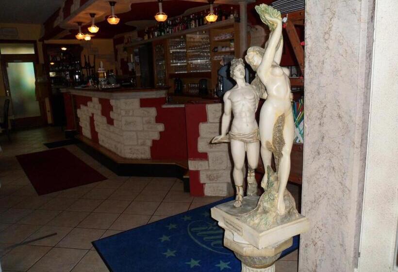 ホテル Taverne Inos