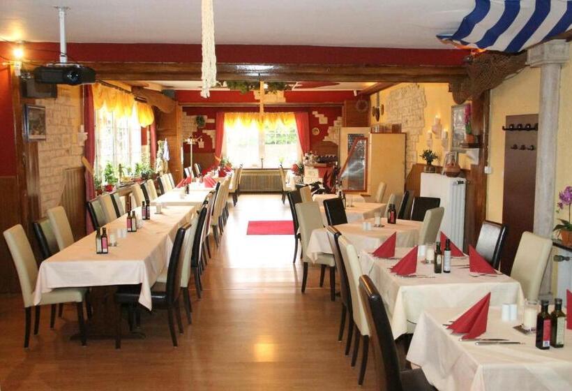 ホテル Taverne Inos