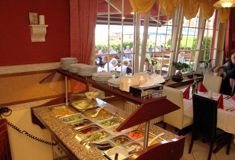 ホテル Taverne Inos