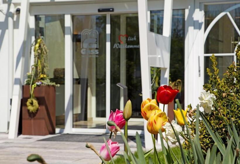 בית מלון כפרי Thermen Gass