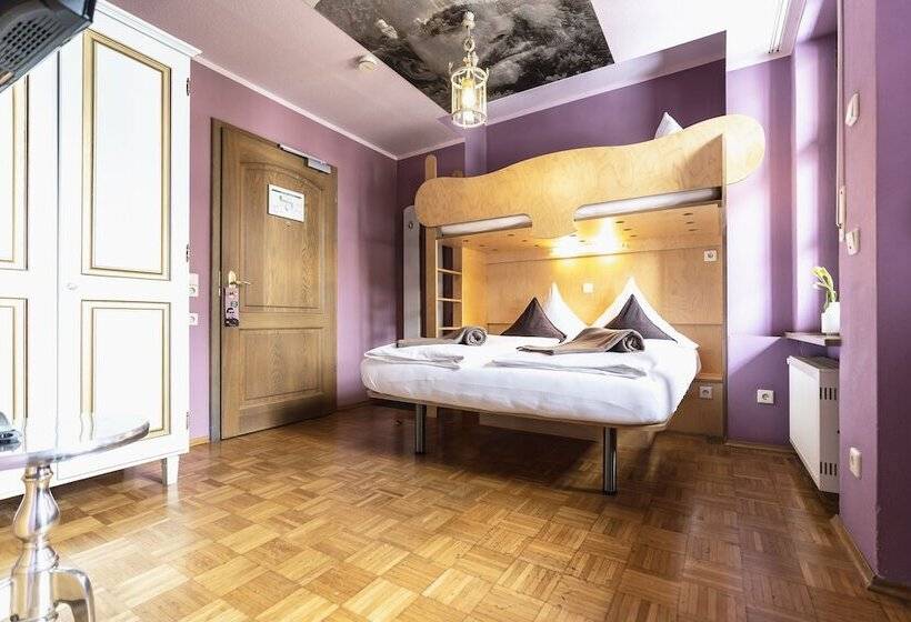 Отель Villa Fantasia Budget Boutique