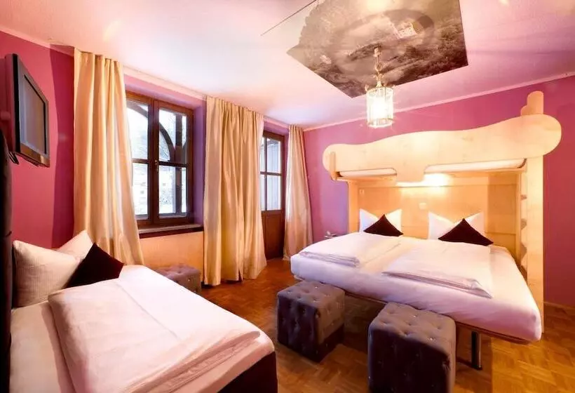 Отель Villa Fantasia Budget Boutique