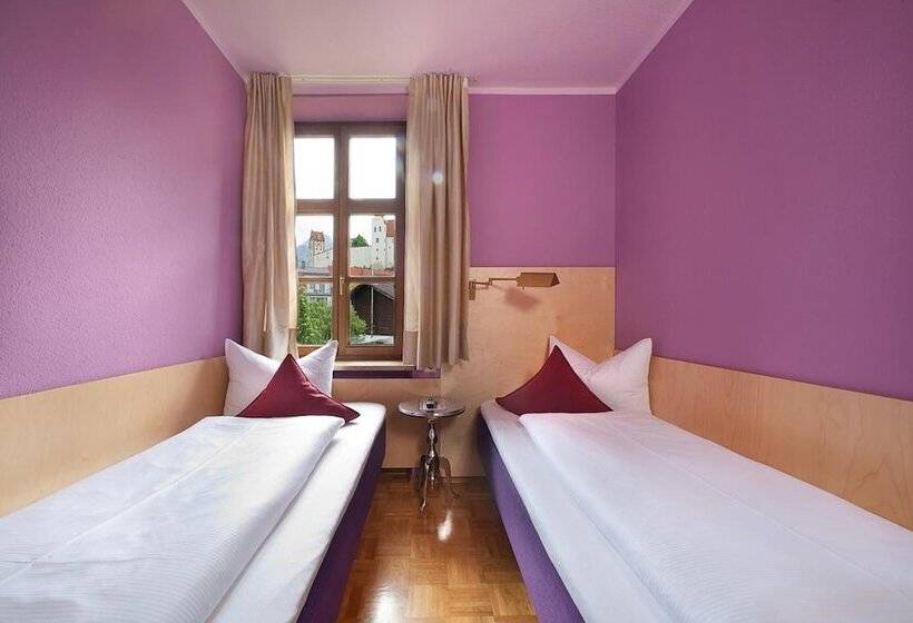 Отель Villa Fantasia Budget Boutique