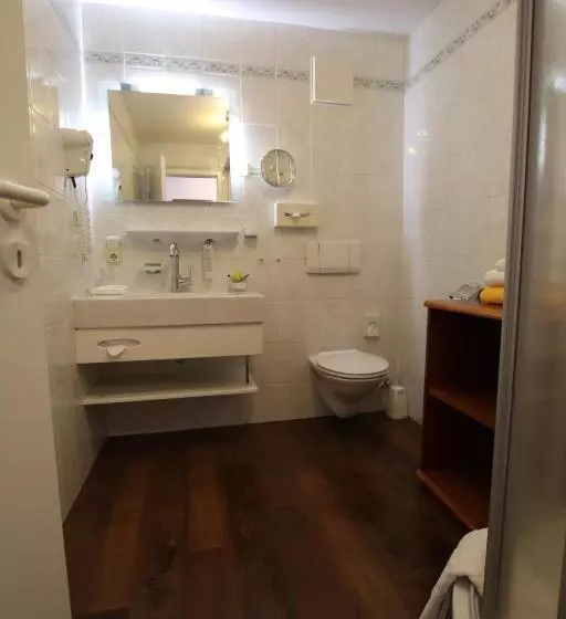 Отель Angerhof Kur Und Thermen