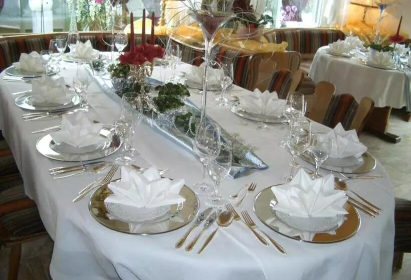 Отель Angerhof Kur Und Thermen