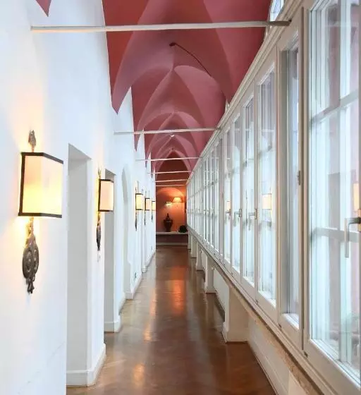 هتل Bischofshof Am Dom