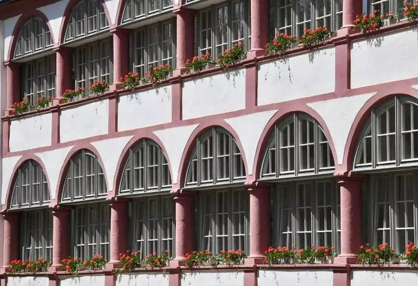 هتل Bischofshof Am Dom