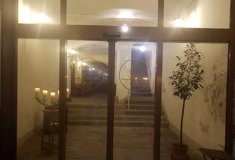 בית מלון כפרי Goldner Löwe