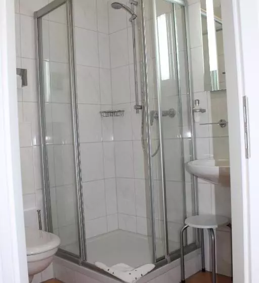 Отель Haus Kirsch