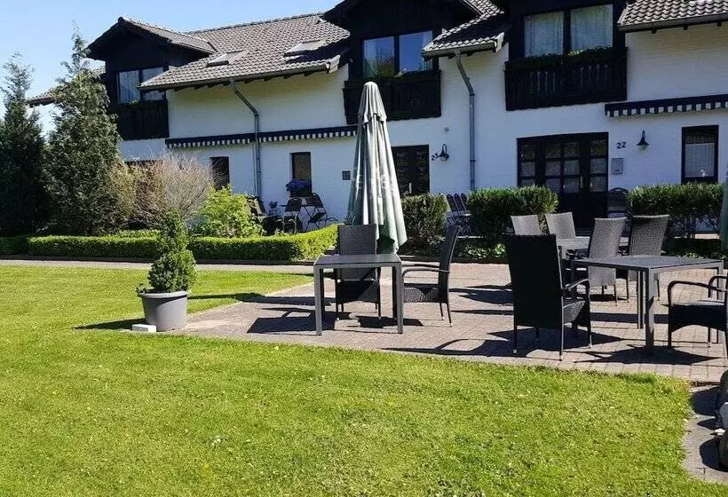 Landhotel Linden Am Venekotensee