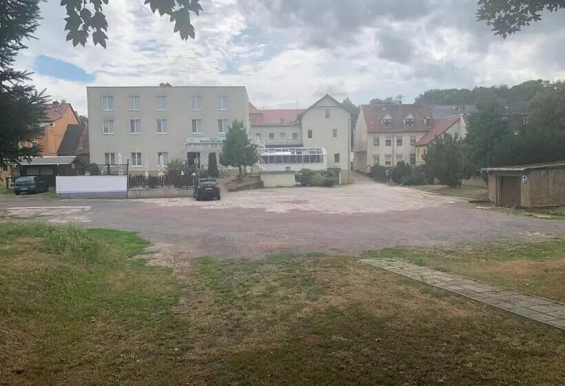 Отель Mansfelder Hof