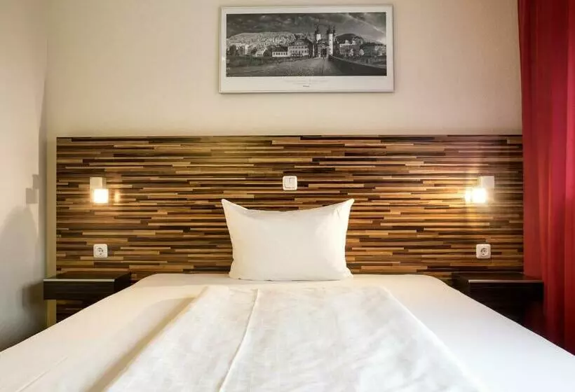 Отель O Heidelberg