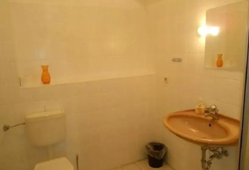 호텔 Pension St. Nicolai