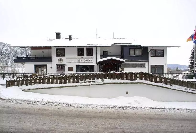 酒店 Pension Zum Paradies