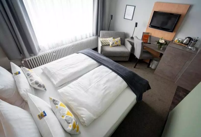 酒店 Stadt Lüdenscheid