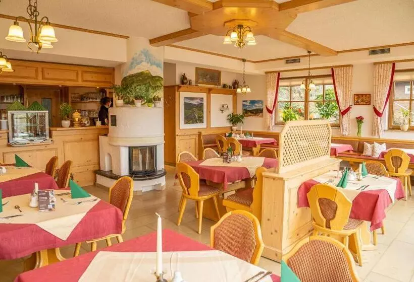 호텔 Und Berggasthof Zum Sonnenhof