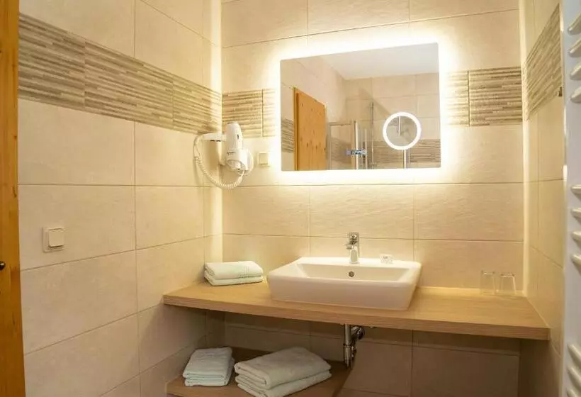 호텔 Und Berggasthof Zum Sonnenhof