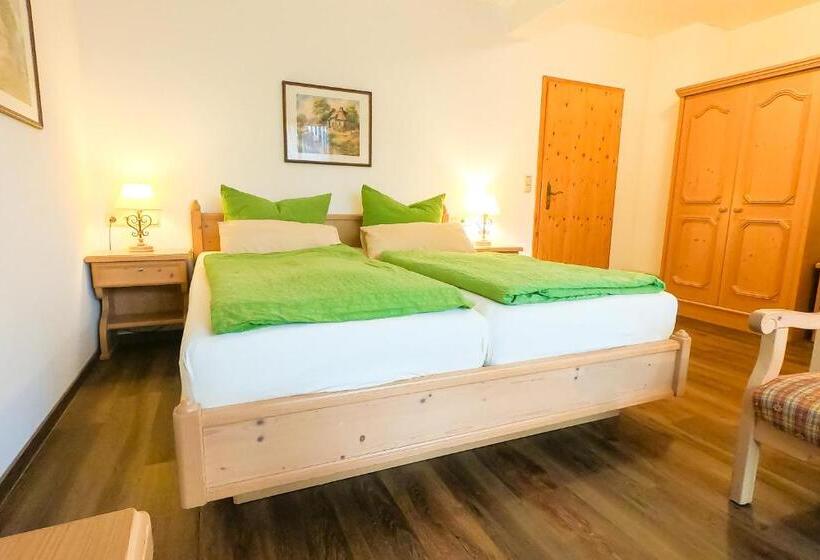 Hotelli Und Berggasthof Zum Sonnenhof