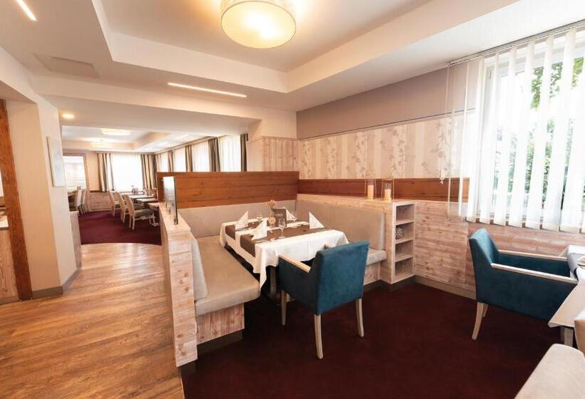 Kur  Und Wellnesshotel Förch