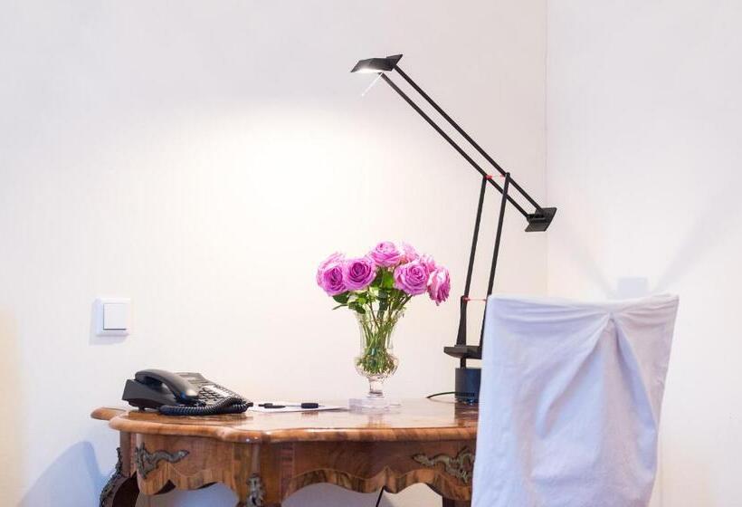 펜션 Dirazi Guesthouse & Apartments Gmbh