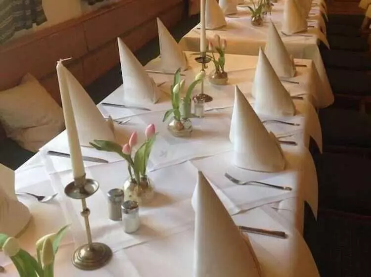 膳宿费 Gasthof Zur Post Oberwirt