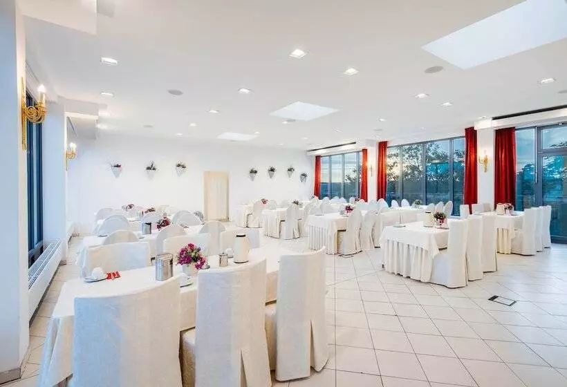 Alpha Hotel Hermann Von Salza