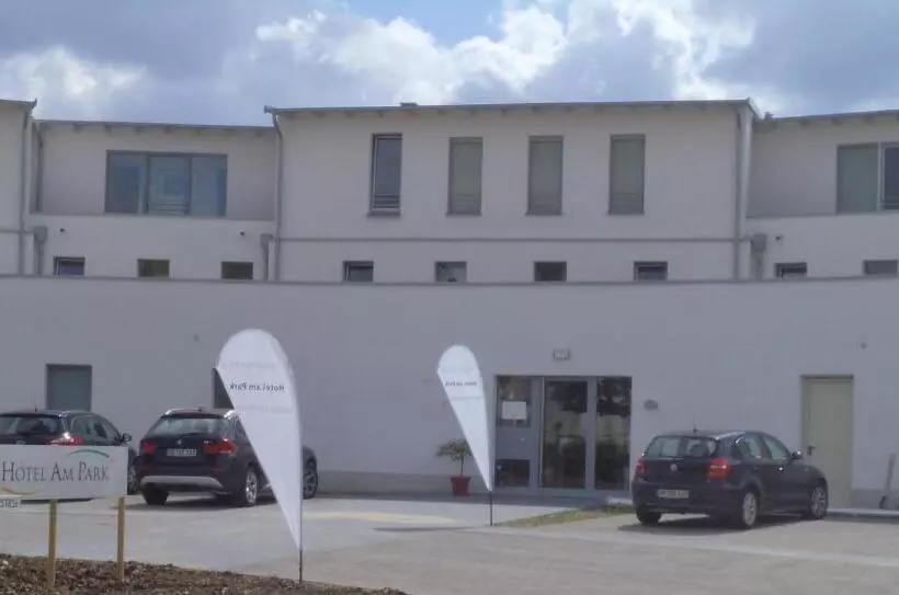 Das Neue Hotel Am Park