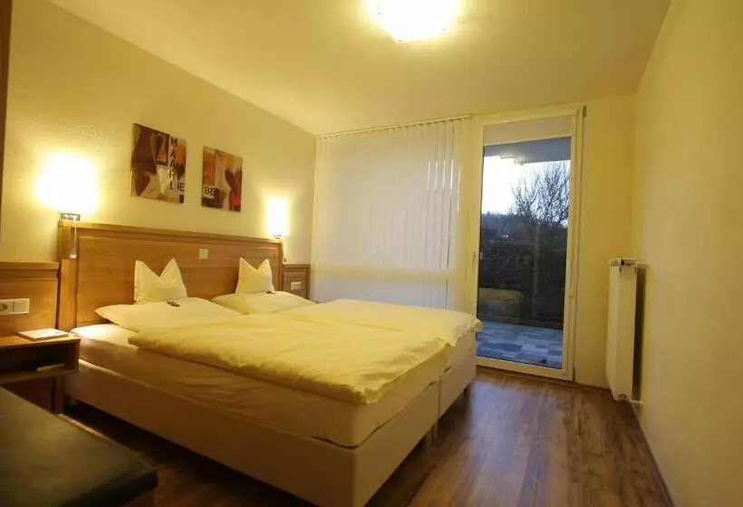 Eifel Hotel Schneider Am Maar Gmbh