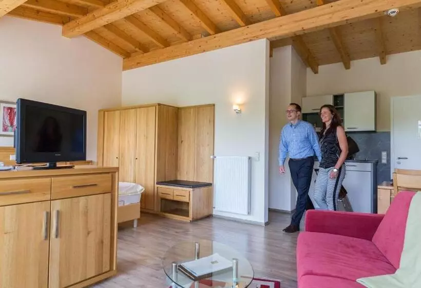 Eifel Hotel Schneider Am Maar Gmbh