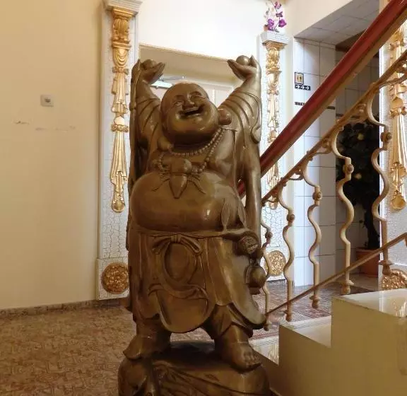 Отель & Restaurant Hong Kong