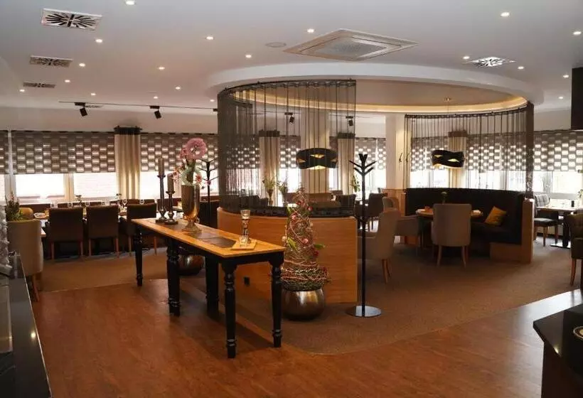 فندق Am Markt Nordenham