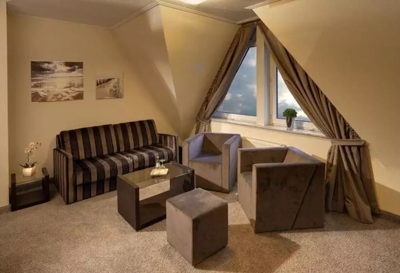 فندق Am Markt Nordenham