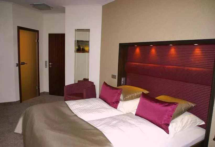 فندق Am Markt Nordenham