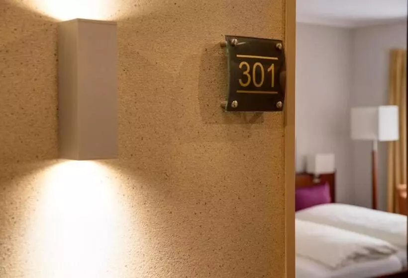 فندق Am Markt Nordenham