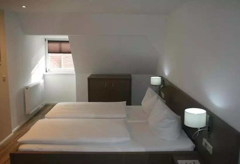 ホテル Am Obermarkt