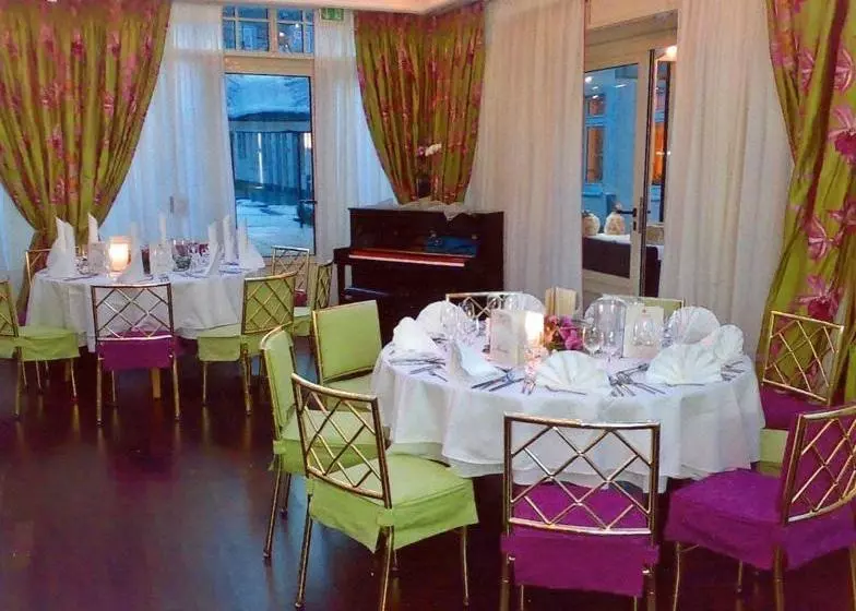 Отель Campus Garden Business