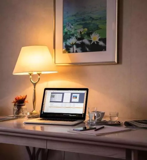 Отель Campus Garden Business