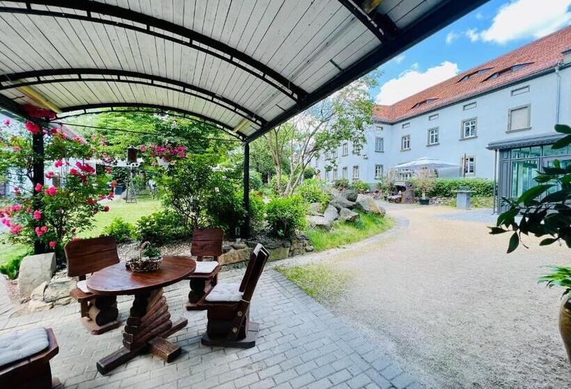 Dein Gutshof Hotel & Ferienwohnungen