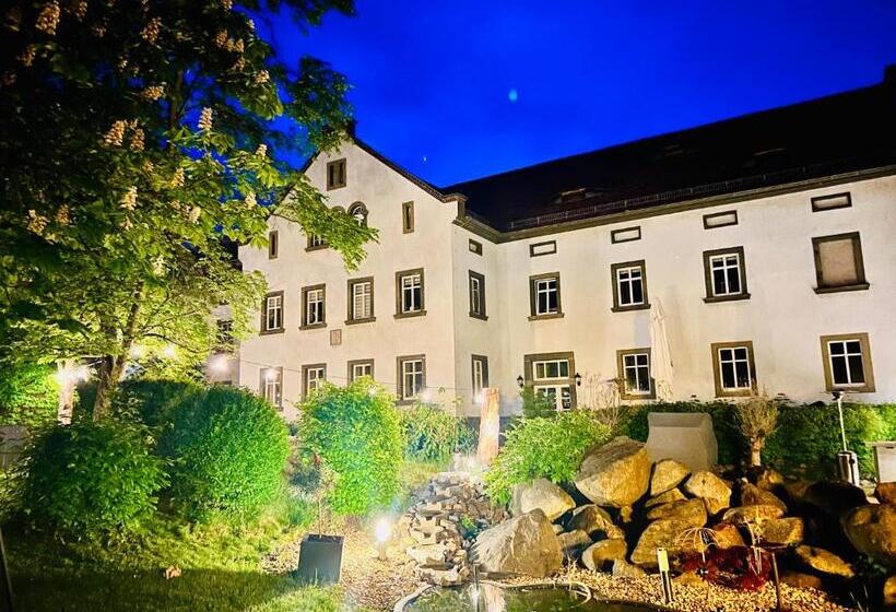 Dein Gutshof Hotel & Ferienwohnungen