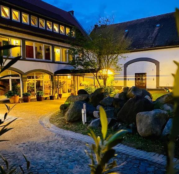 Dein Gutshof Hotel & Ferienwohnungen