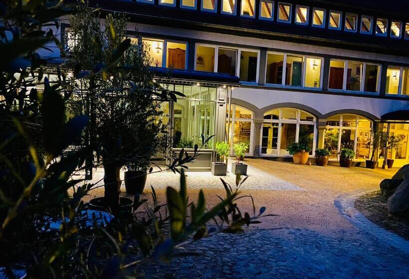 Dein Gutshof Hotel & Ferienwohnungen