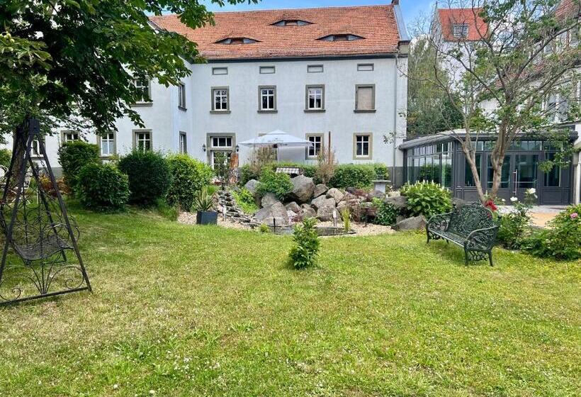 Dein Gutshof Hotel & Ferienwohnungen