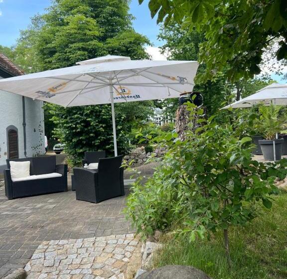 Dein Gutshof Hotel & Ferienwohnungen