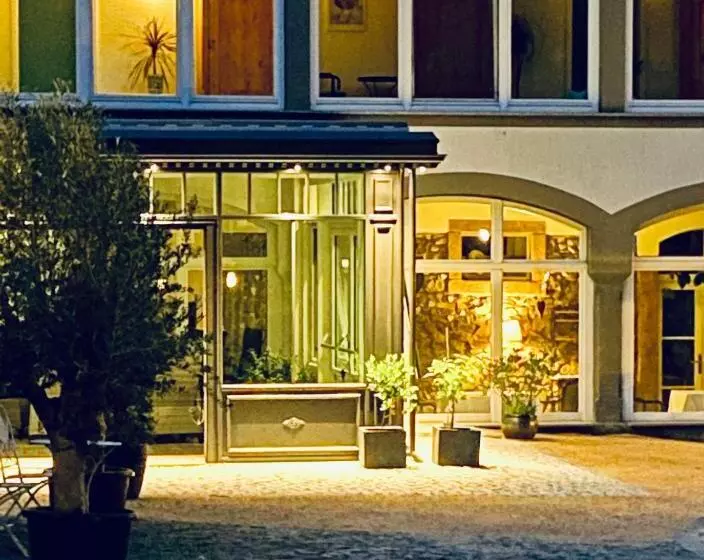 Dein Gutshof Hotel & Ferienwohnungen