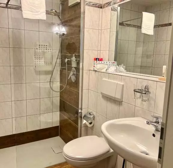 Dein Gutshof Hotel & Ferienwohnungen