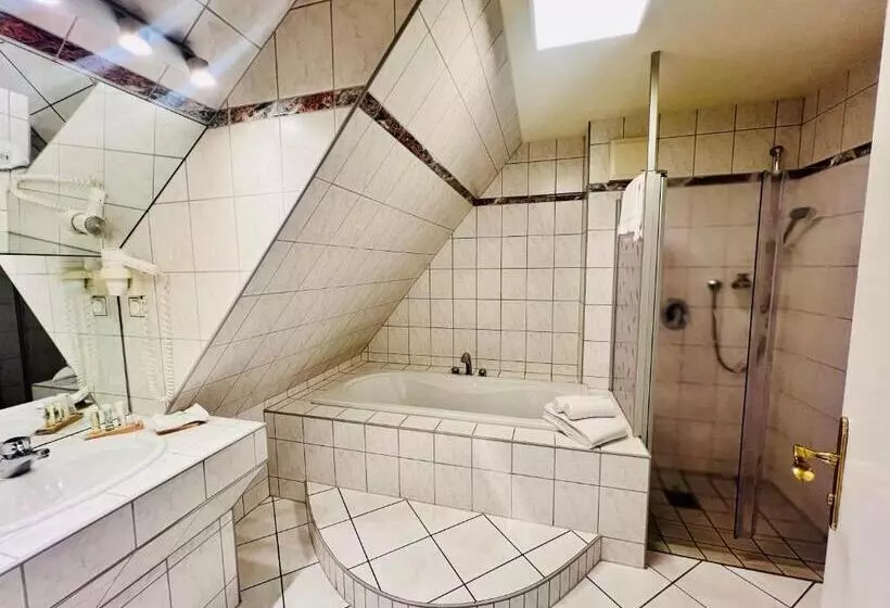 Dein Gutshof Hotel & Ferienwohnungen