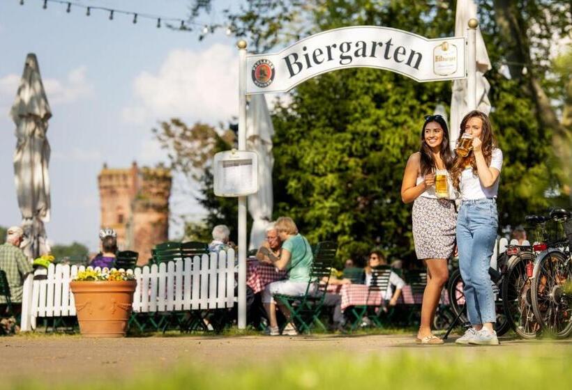 فندق Favorite Park