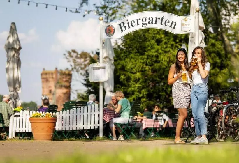 בית מלון כפרי Favorite Park