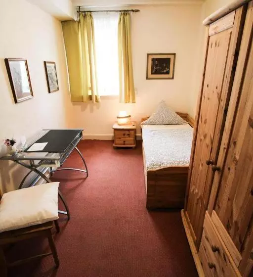 酒店 Deutsches Haus