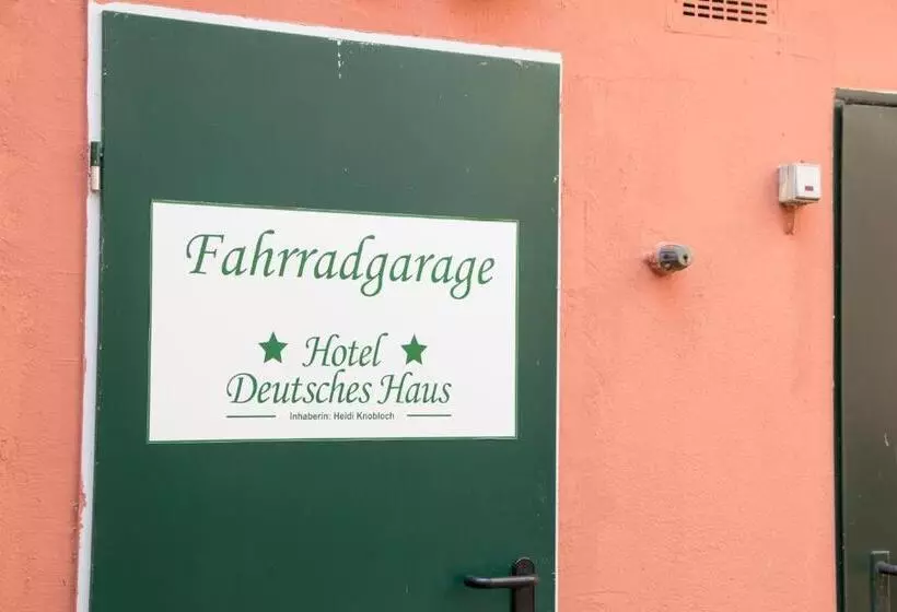 酒店 Deutsches Haus
